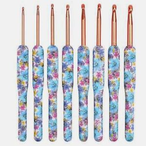 8 piece Flower Crochet Set